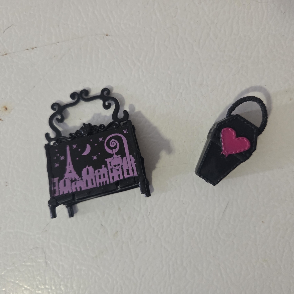 Monster High Bags Set Of 8 - Picture 3 of 8